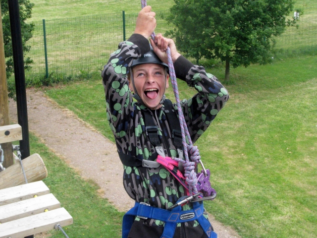  Chico divirtiéndose 